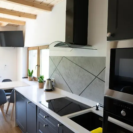 Pod Lasem Feriehus *