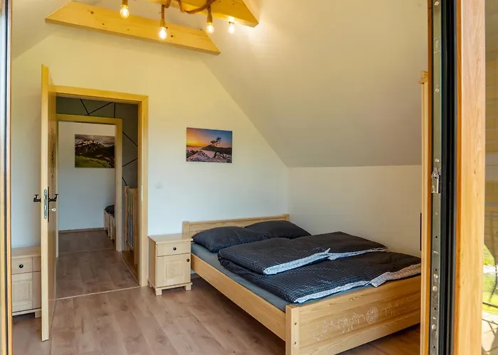 بيت للعطل Pod Lasem